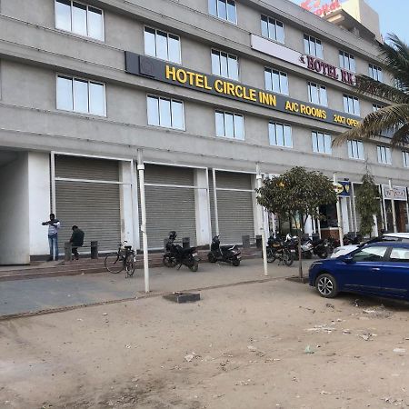 Hotel Circle Inn Ahmadábád Kültér fotó
